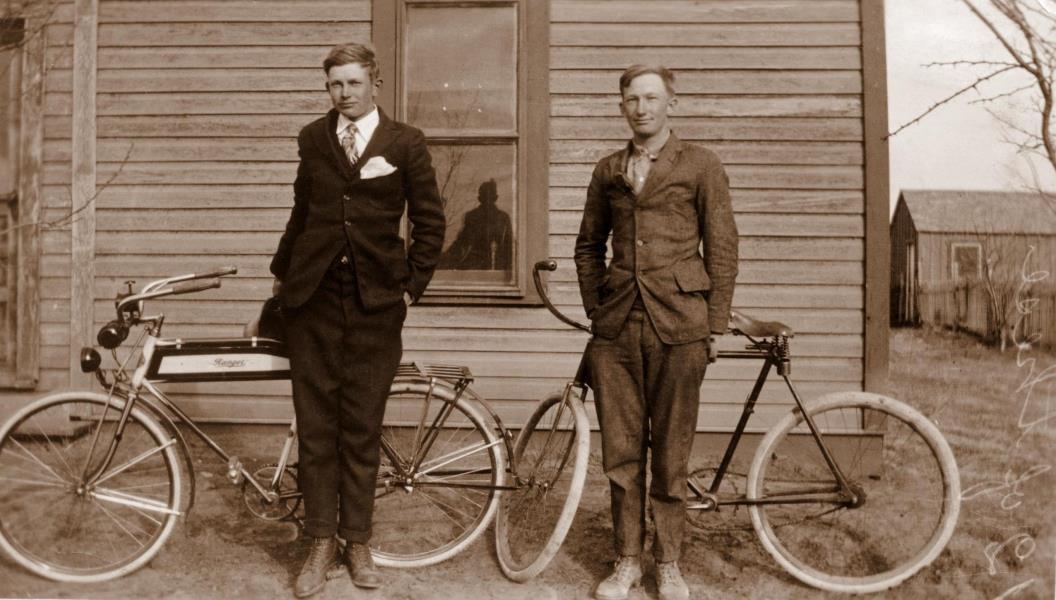Ewald and cousin Herbert Goeth in Abernathy, preparing to leave for Texas A & M, 1919